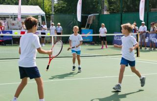 Ракеточный вихрь: Как детский теннисный клуб изменил нашу жизнь